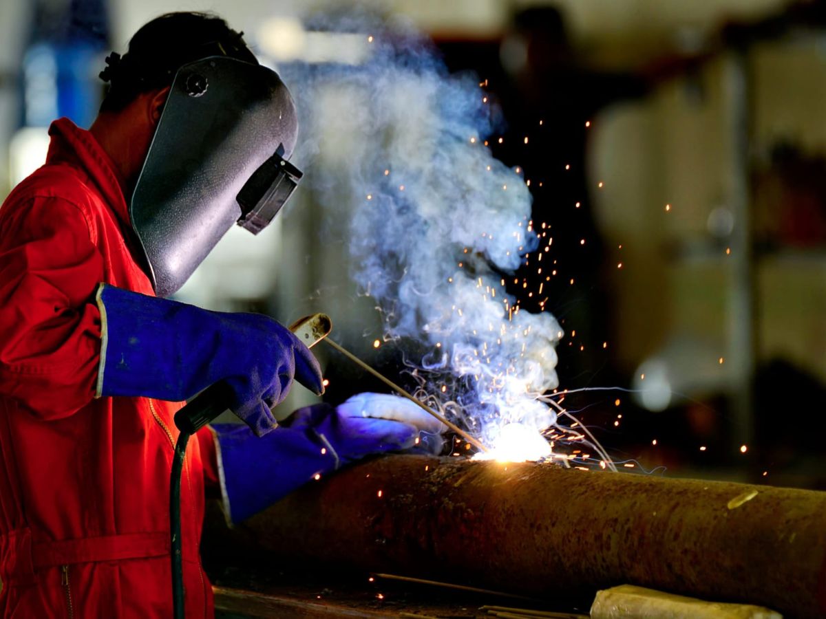 Arc Welding Overview Uses, Process, and Hazards